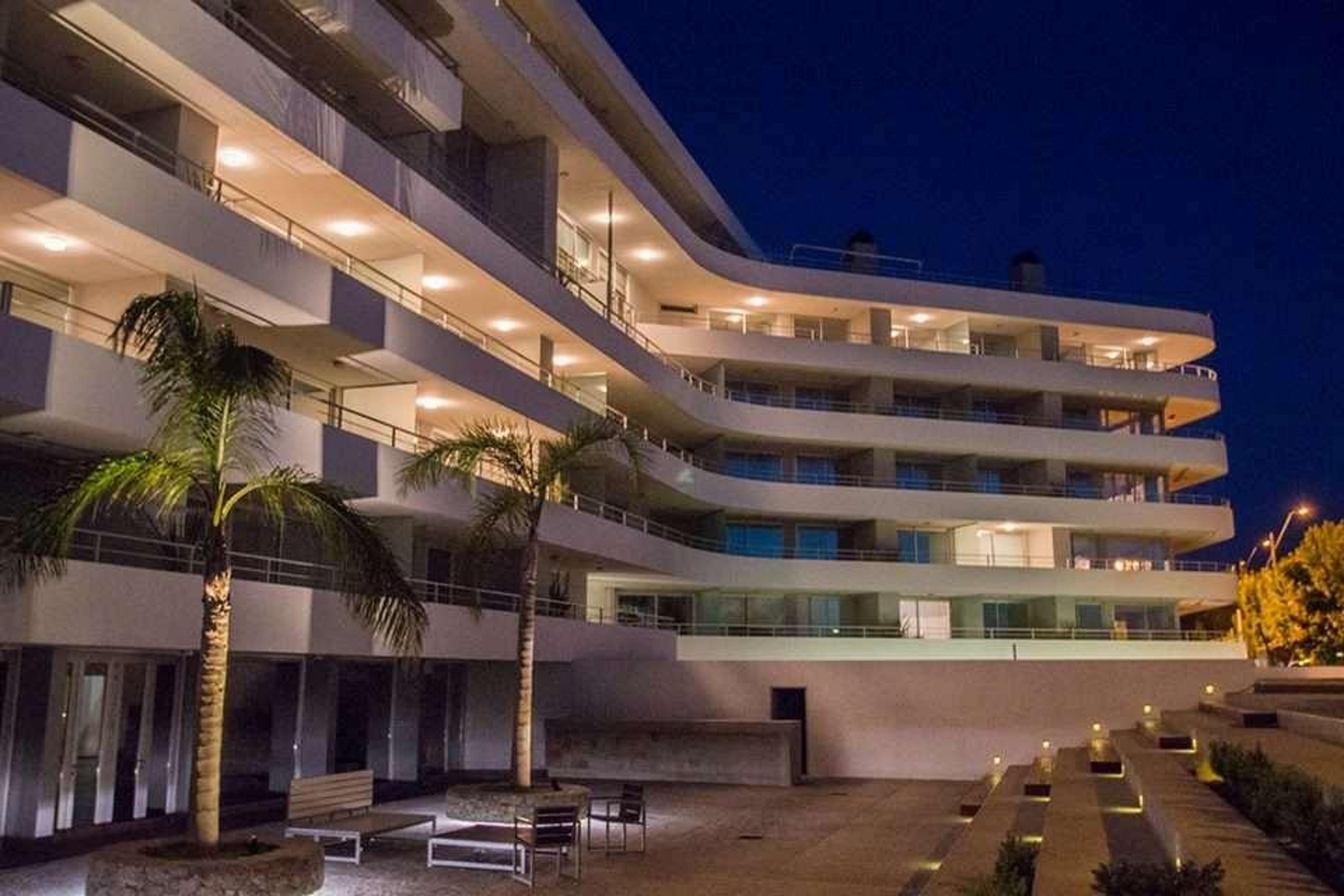Dazzler by Wyndham Colonia Otel Colonia del Sacramento Dış mekan fotoğraf