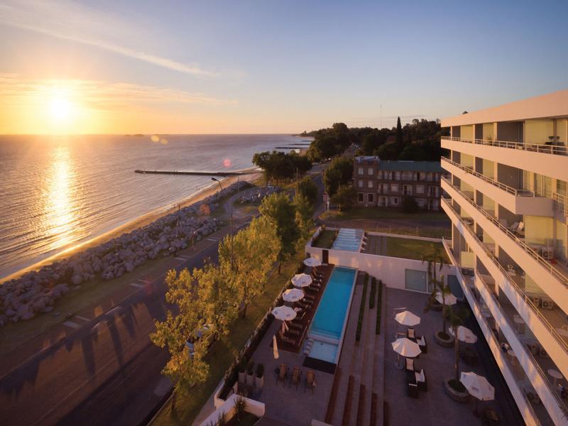 Dazzler by Wyndham Colonia Otel Colonia del Sacramento Dış mekan fotoğraf